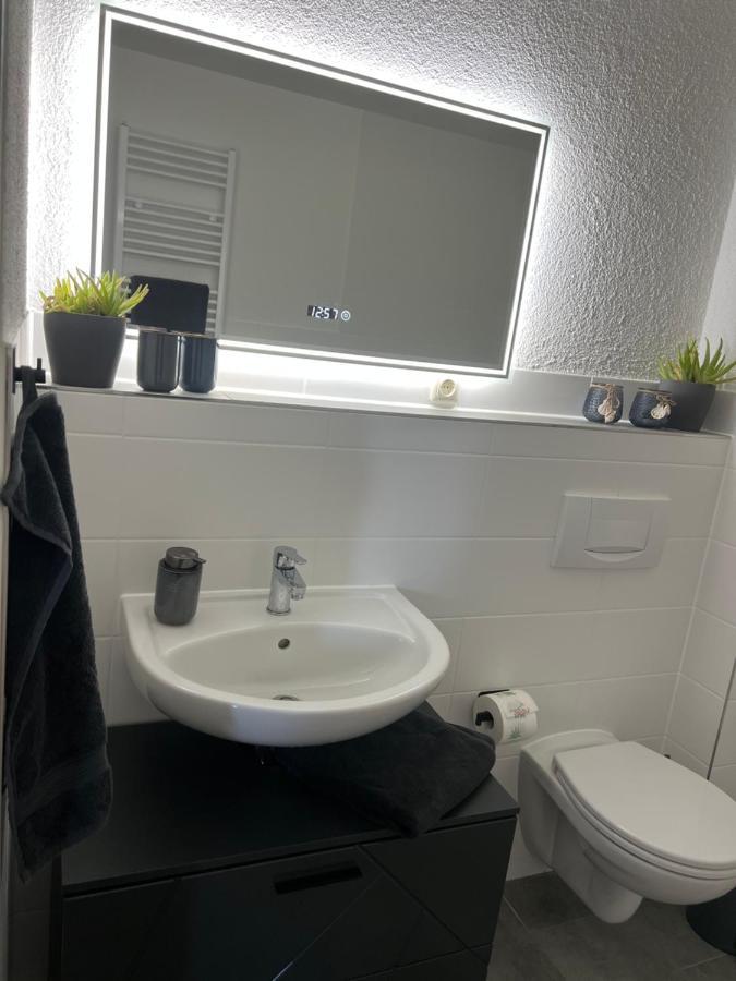 Apartment Juna Mit Tg Stellplatz Lipcse Kültér fotó